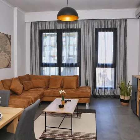 شقة Luxury Square 21 تيرانا